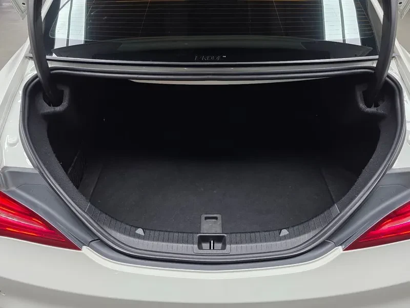 Mercedes-Benz CLA 250 4Matic, снимка 15 - Автомобили и джипове - 55111399