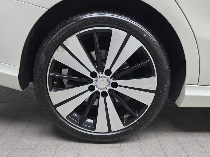 Mercedes-Benz CLA 250 4Matic, снимка 5 - Автомобили и джипове - 55111399