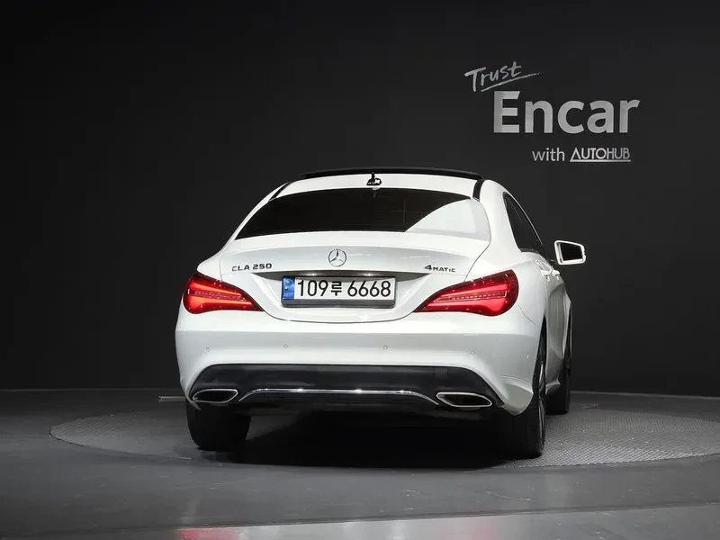 Mercedes-Benz CLA 250 4Matic, снимка 4 - Автомобили и джипове - 55111399