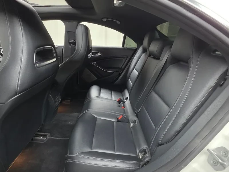 Mercedes-Benz CLA 250 4Matic, снимка 12 - Автомобили и джипове - 55111399