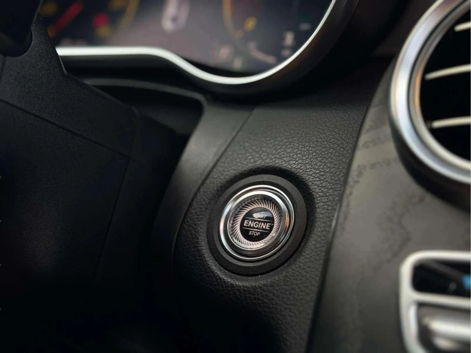 Mercedes-Benz C 220 77 000!!! AMG //   /  | Mobile.bg   11