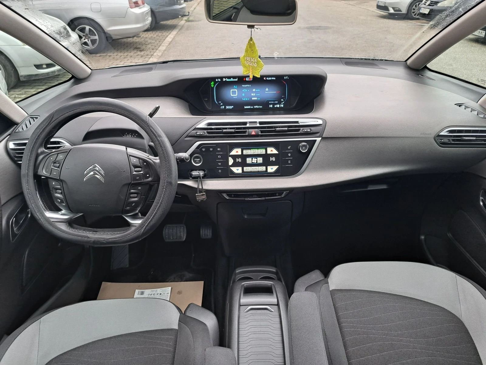 Citroen C4 Picasso 1.6hdi/нави/камера - изображение 9