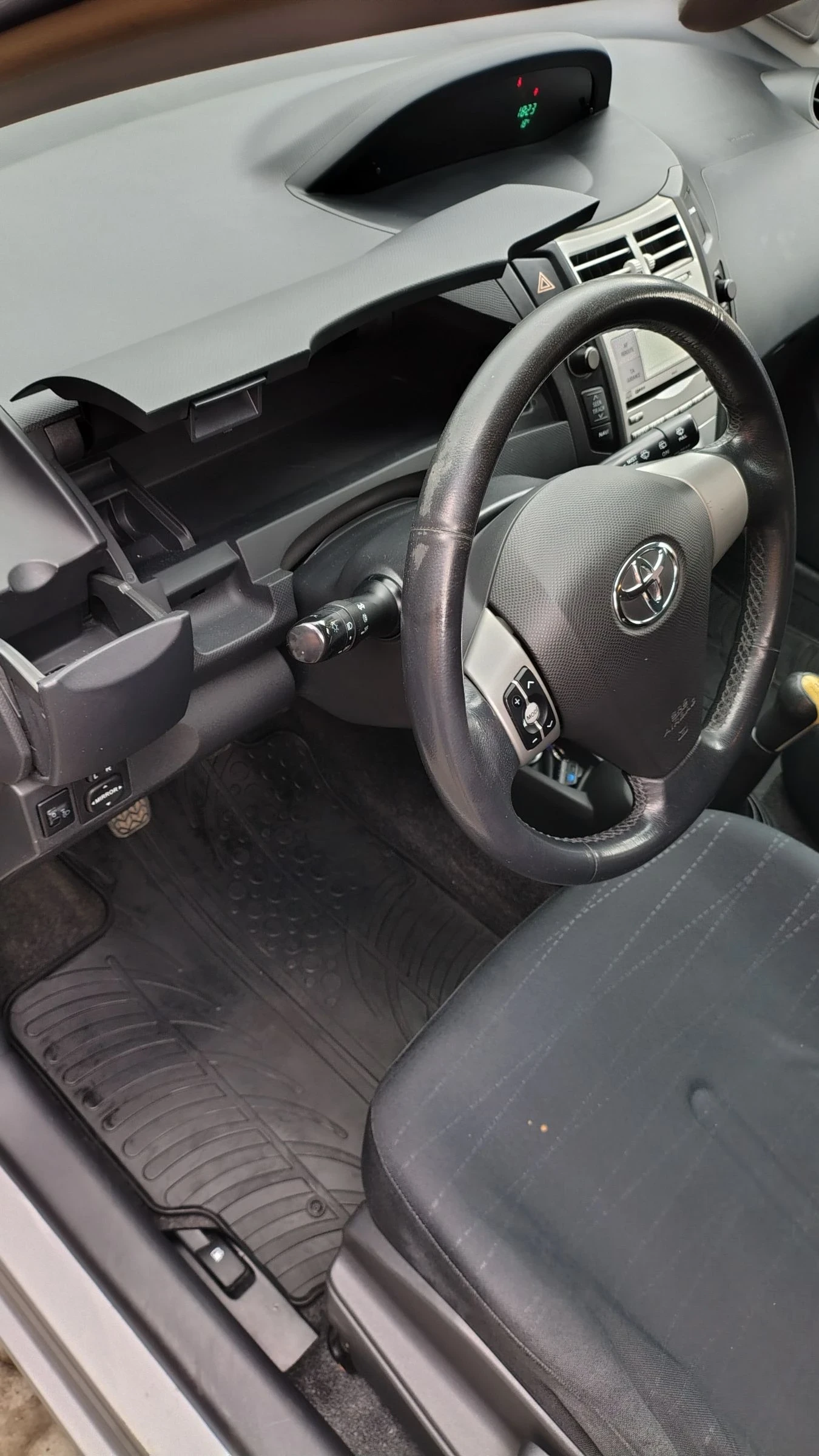 Toyota Yaris 1.4 D4D - изображение 9