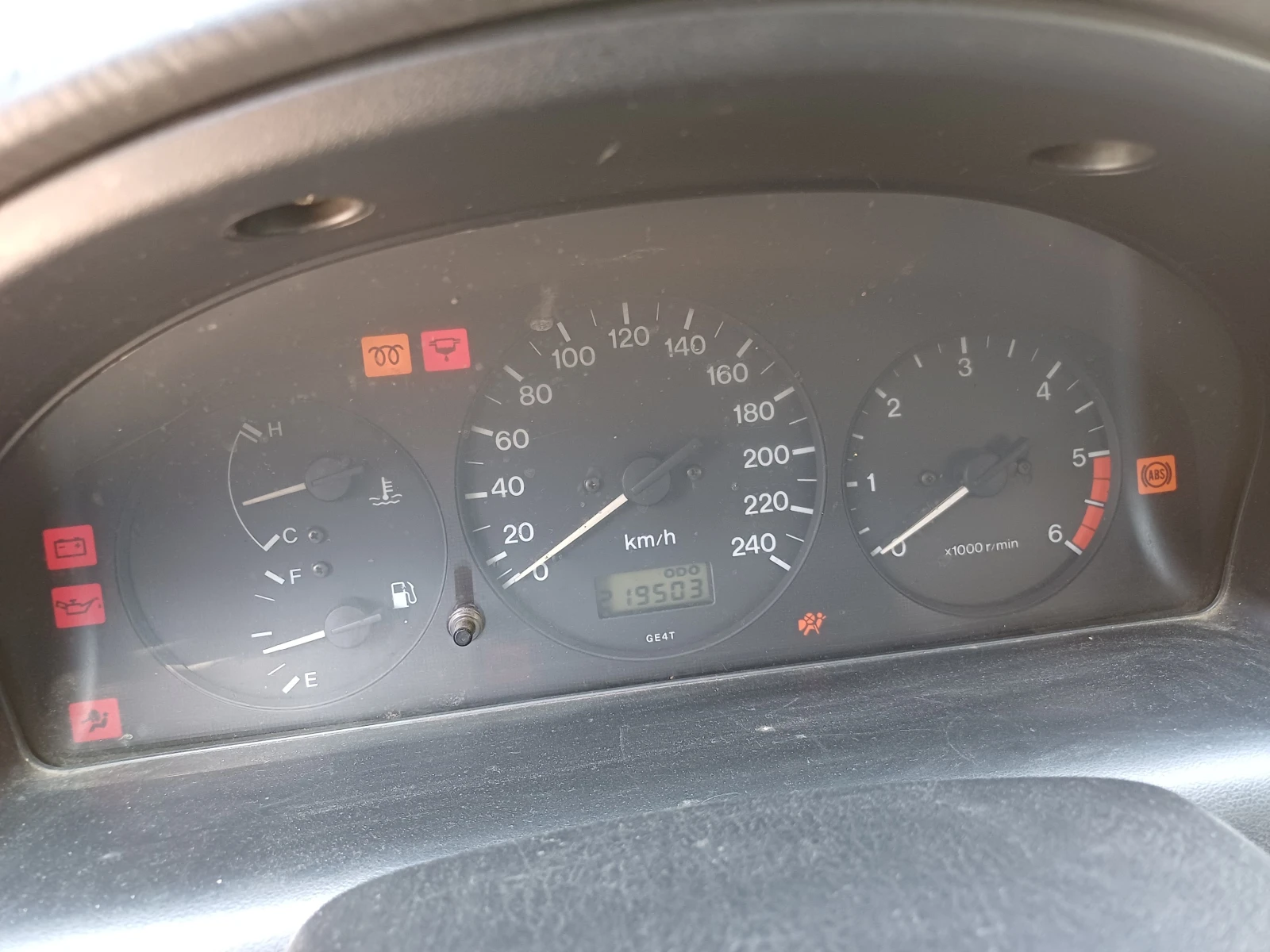 Mazda 626  - изображение 10