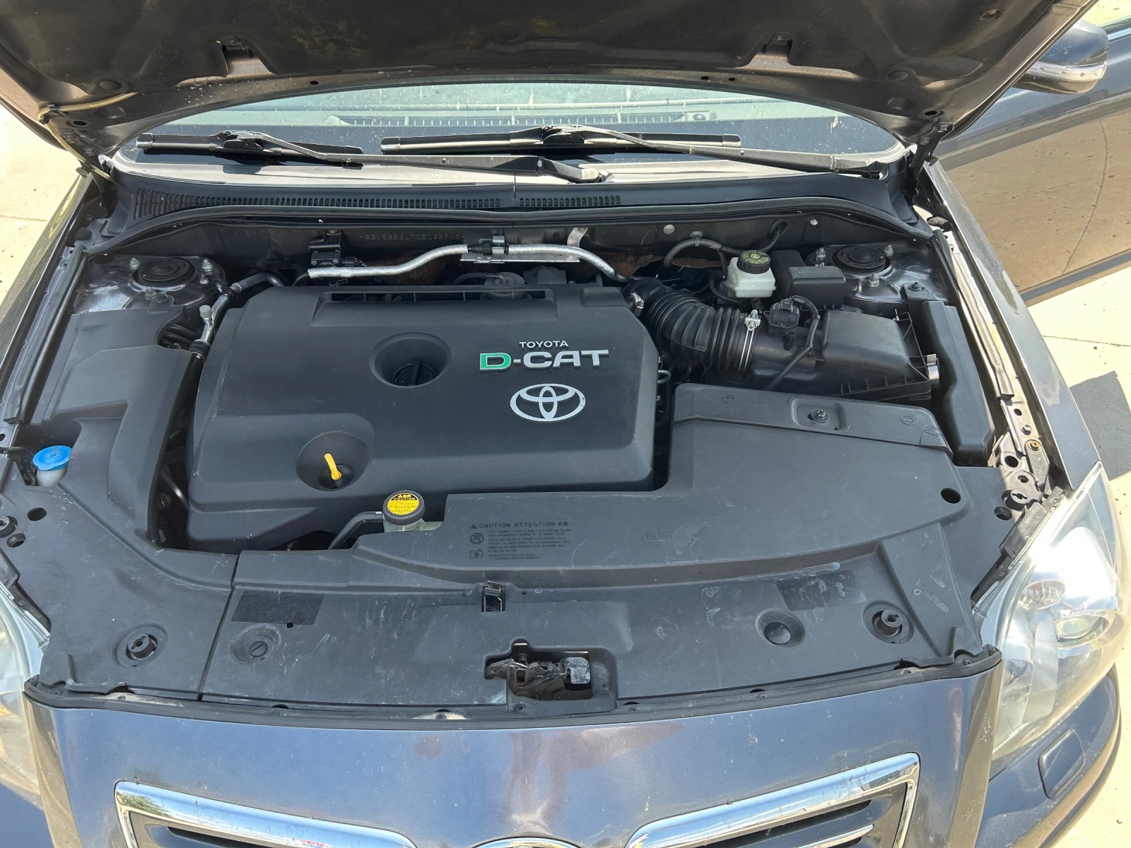 Toyota Avensis 2.2D4D -CAT - изображение 7