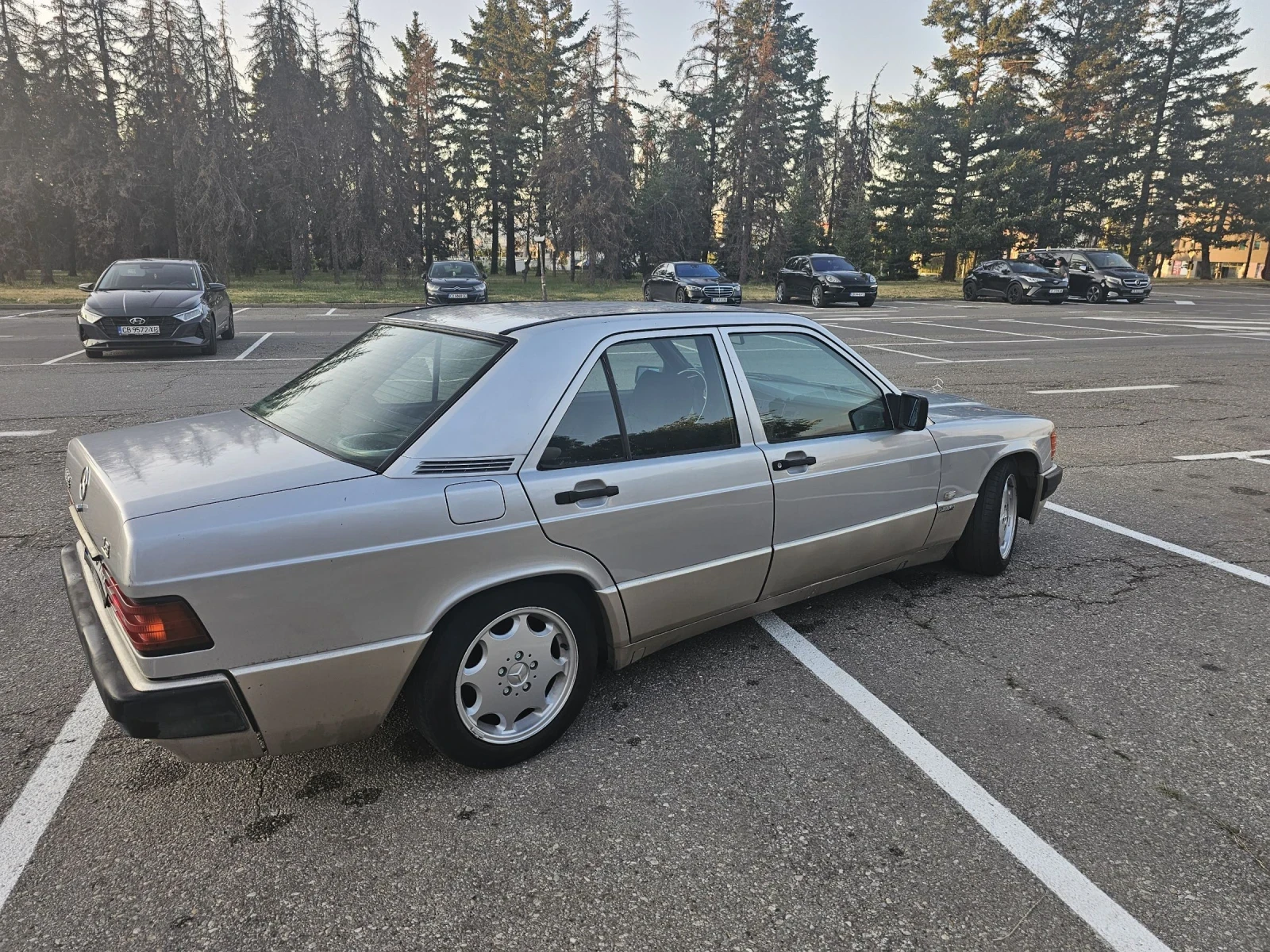 Mercedes-Benz 190 1.8 - изображение 3