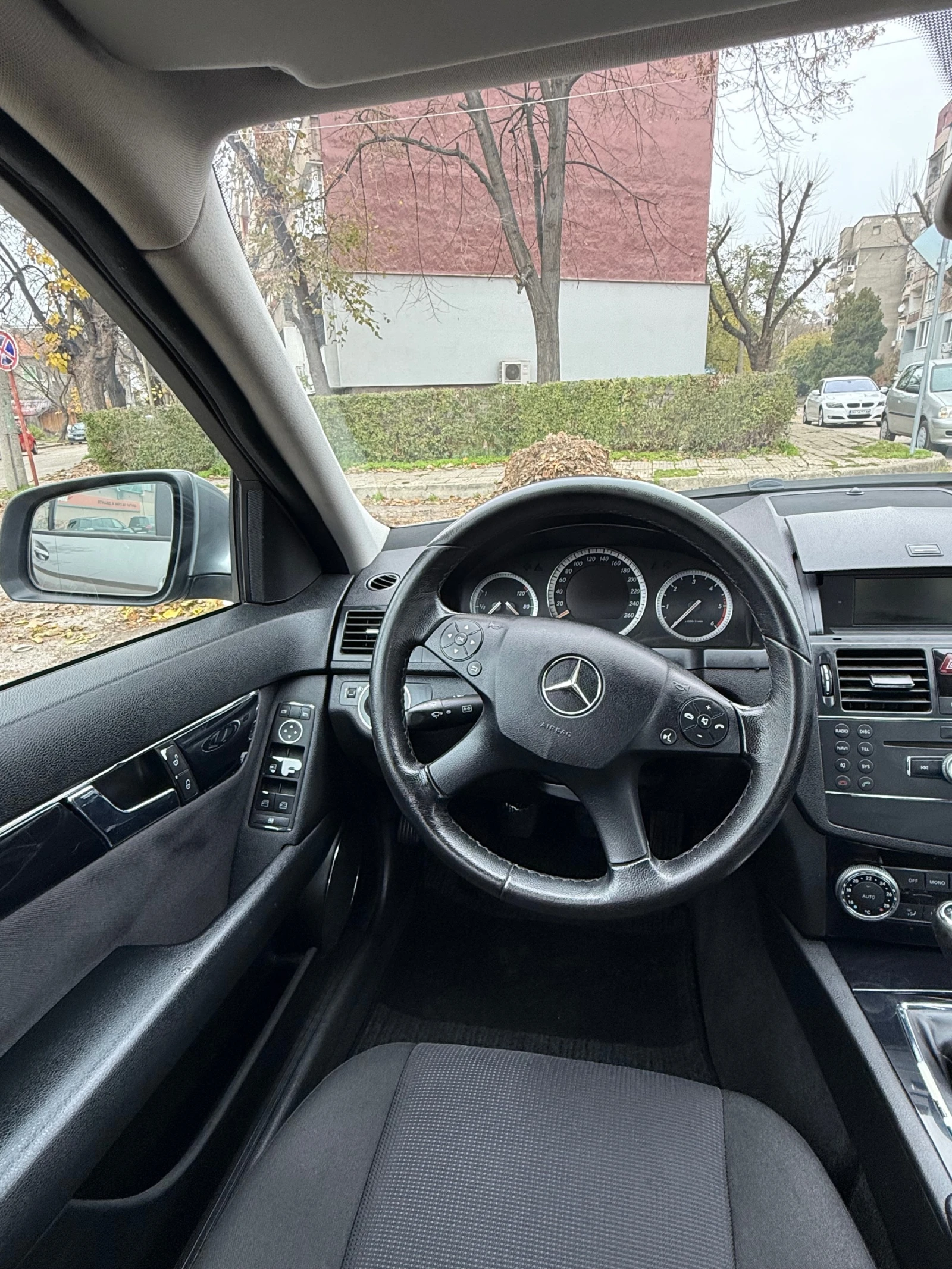 Mercedes-Benz C 200        | Mobile.bg   17