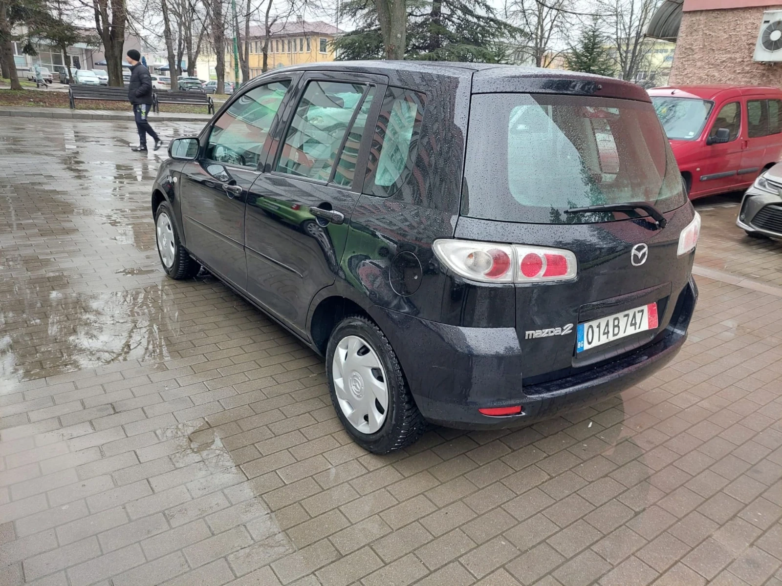 Mazda 2 1.3 102000км  - изображение 5