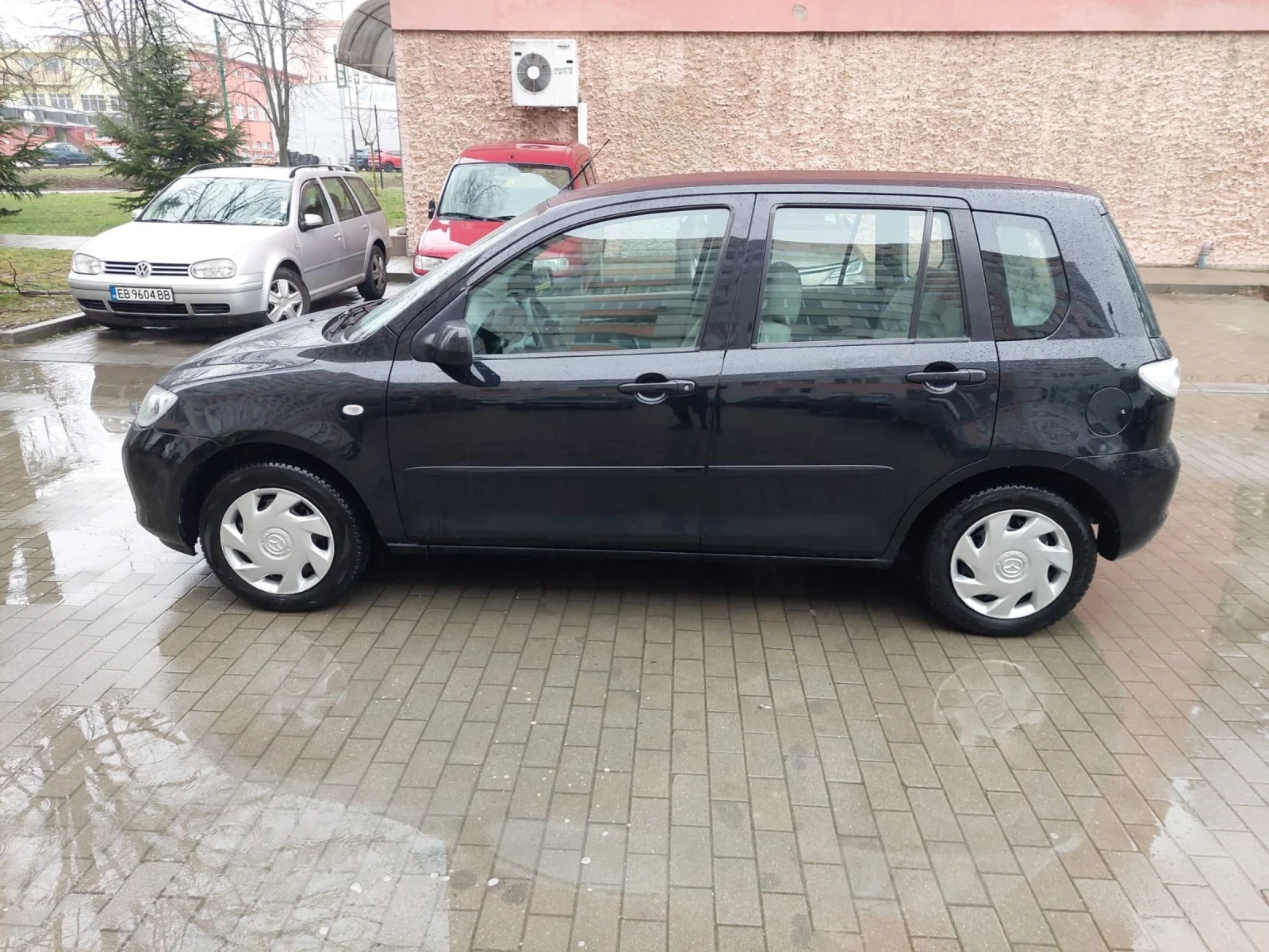 Mazda 2 1.3 102000км  - изображение 3