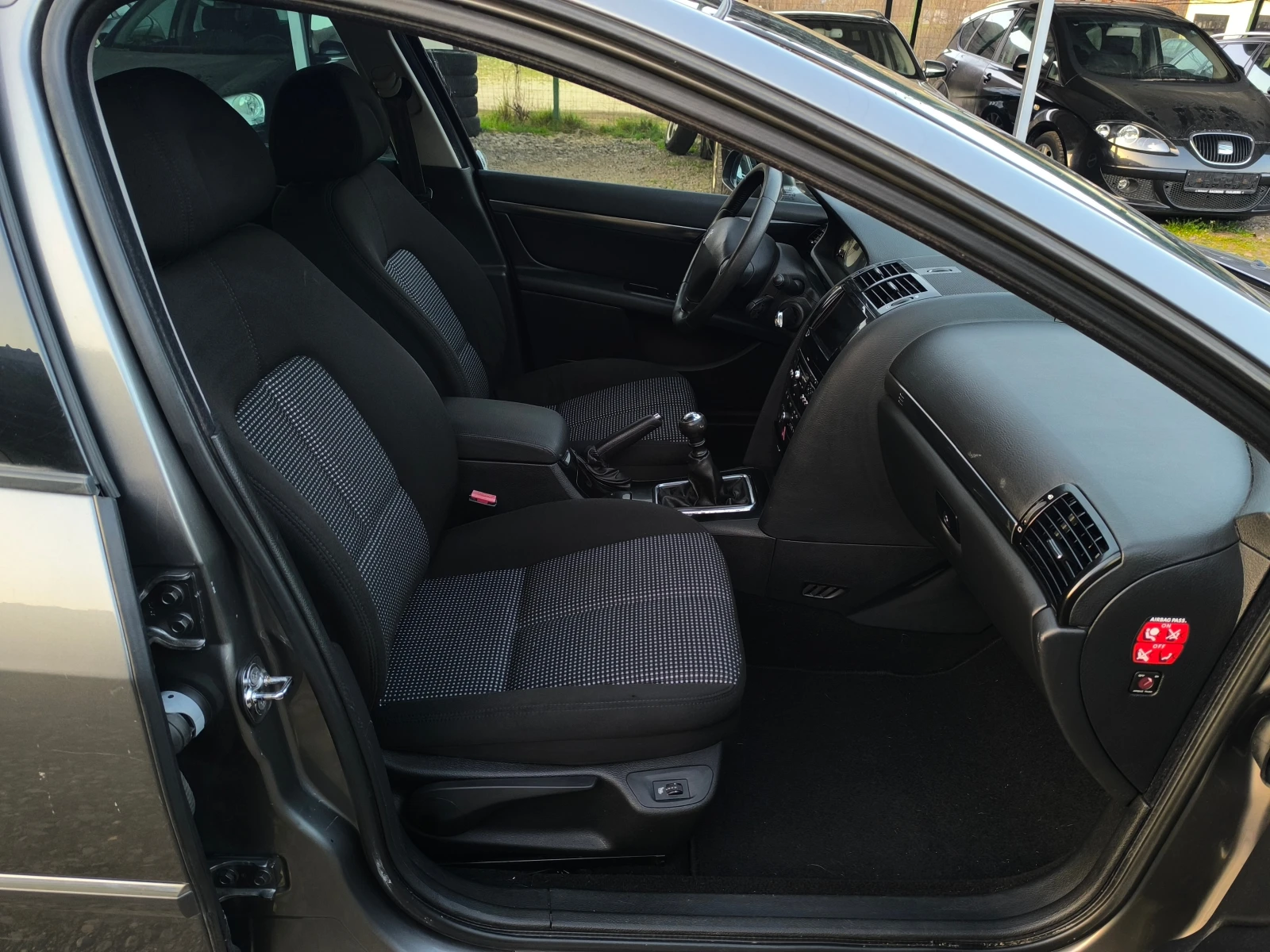 Peugeot 407 -2.0HDI-140��-6 ��������-��������-���������-�����- | Mobile.bg � ����������� 15