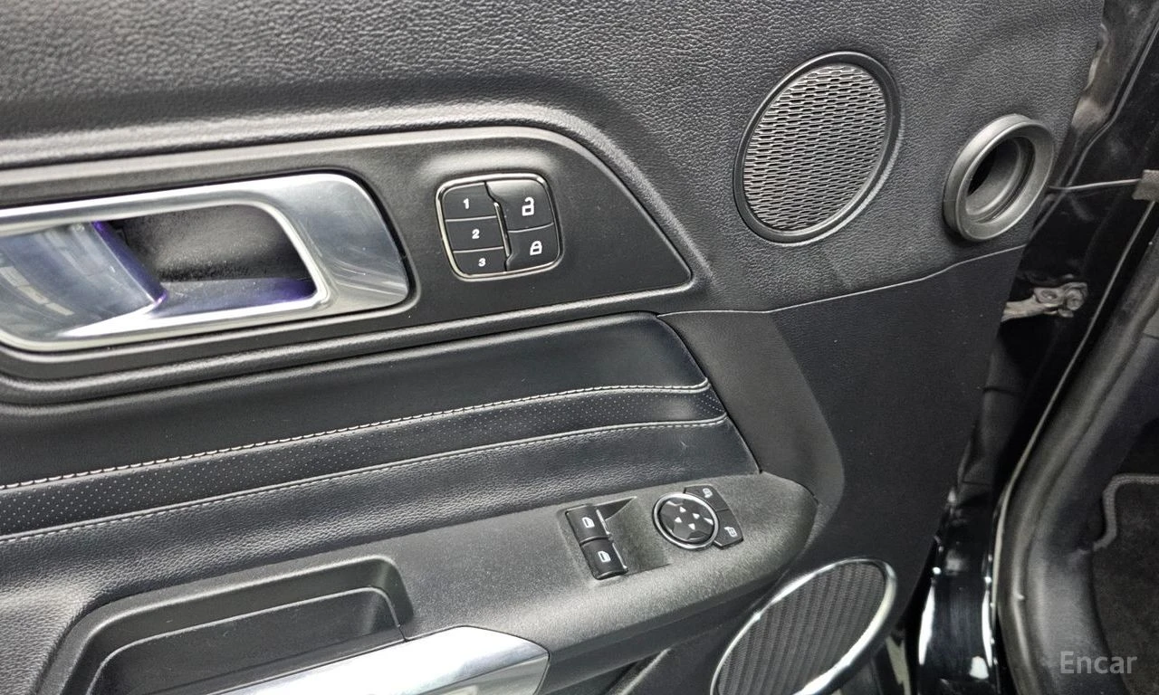 Ford Mustang ДИГИТАЛНО* ТАБЛО* ПОДГРЕВ* ОБДУХВАНЕ* КАМЕРА, снимка 7 - Автомобили и джипове - 54372669