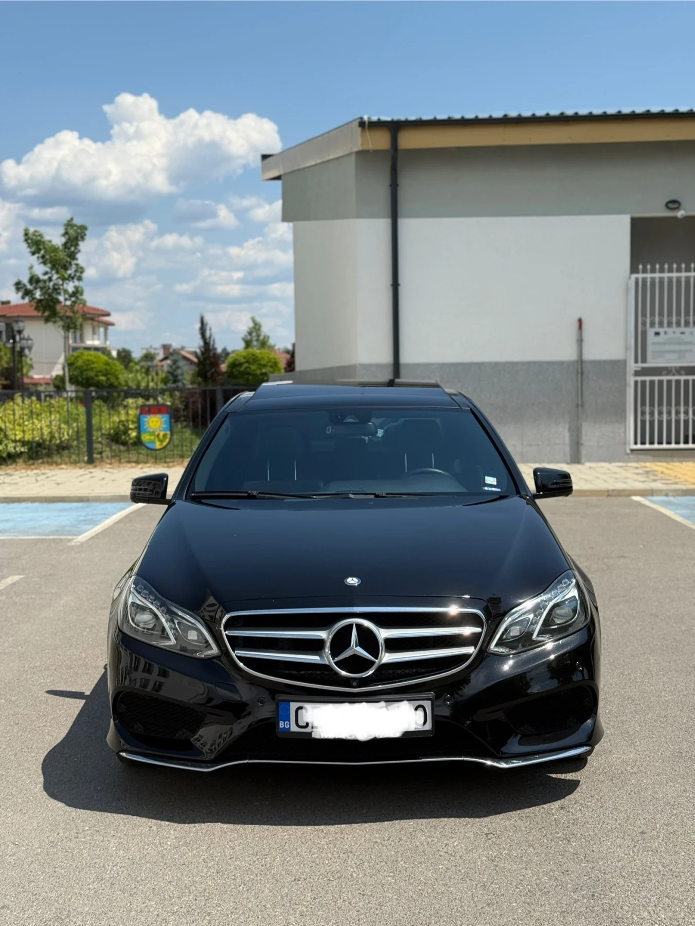 Mercedes-Benz E 350 CDI * AMG* 9G-Tronic* PARK-ASSIST* Камери-360* Под, снимка 2 - Автомобили и джипове - 54681166