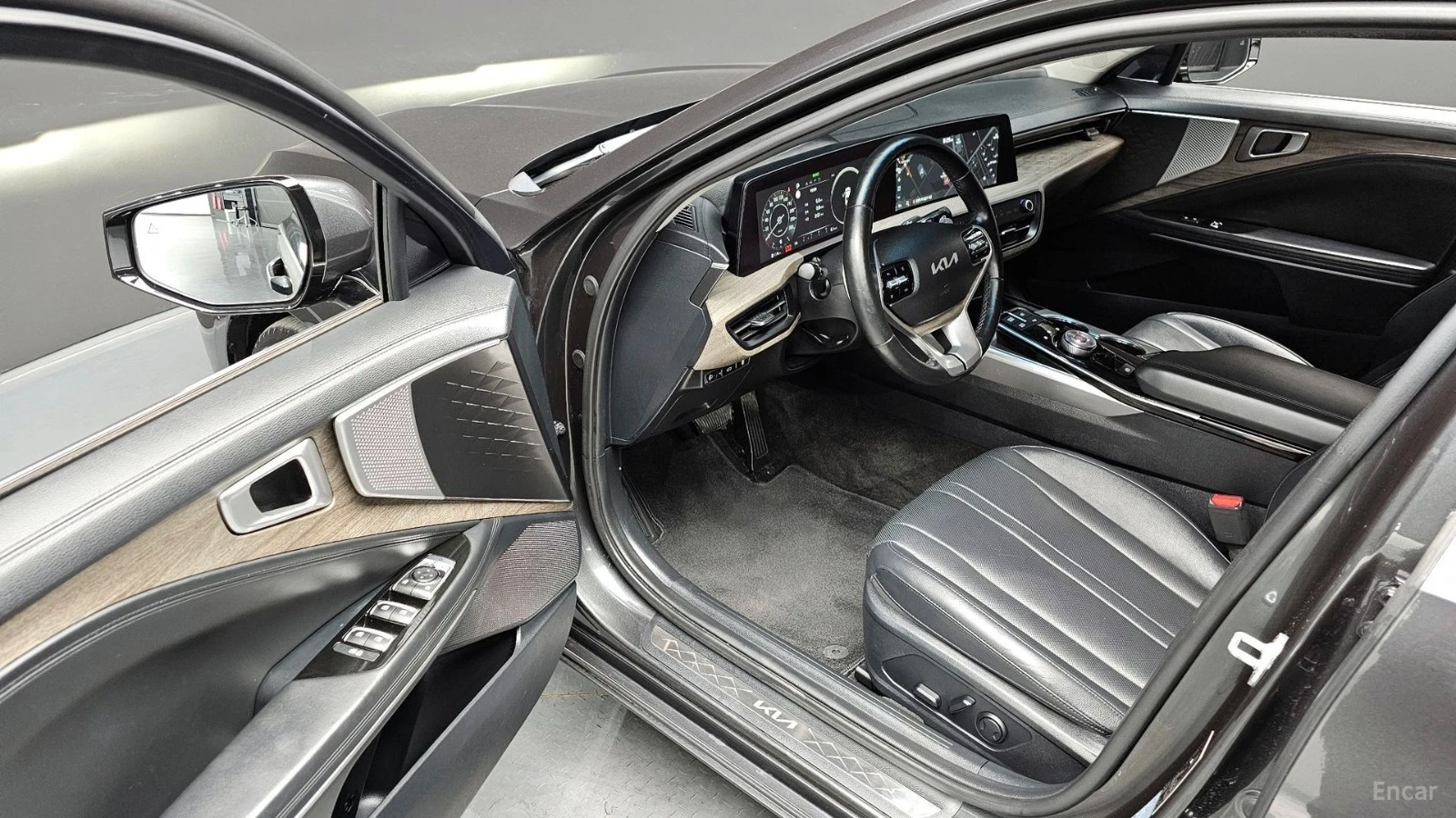 Kia K8 3.5* AWD* NOBLESSE* ПОДГРЕВ* ОБДУХВАНЕ* 360* HUD* , снимка 11 - Автомобили и джипове - 55532594
