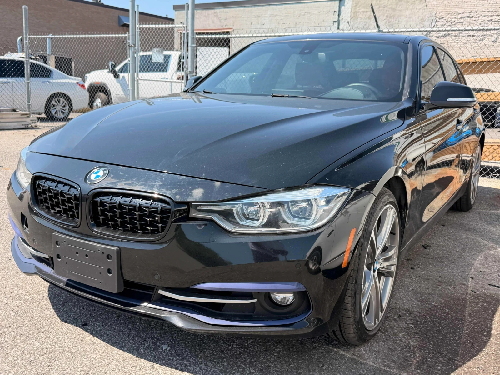 BMW 330 XDRIVE* ПОДГРЕВ* ШИБИДАХ* CARFAX , снимка 2 - Автомобили и джипове - 56060320
