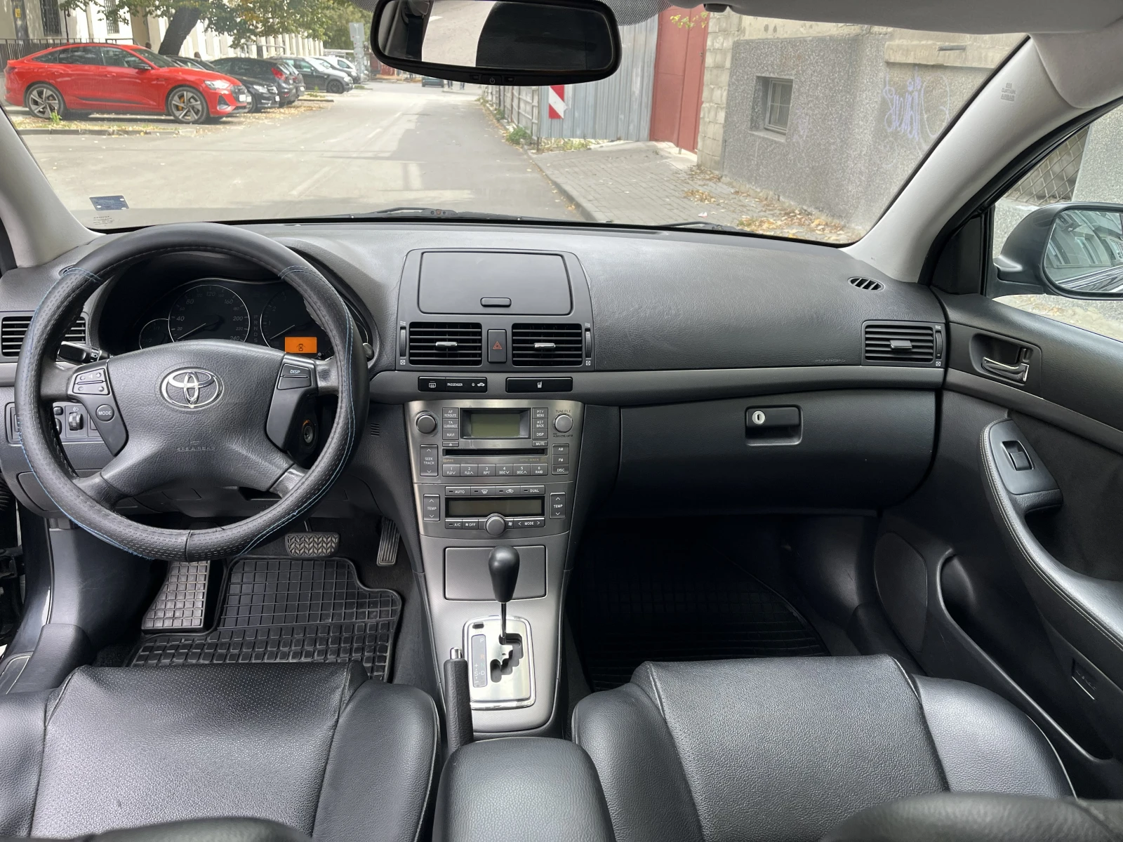 Toyota Avensis 1.8VVTI, снимка 7 - Автомобили и джипове - 56249066