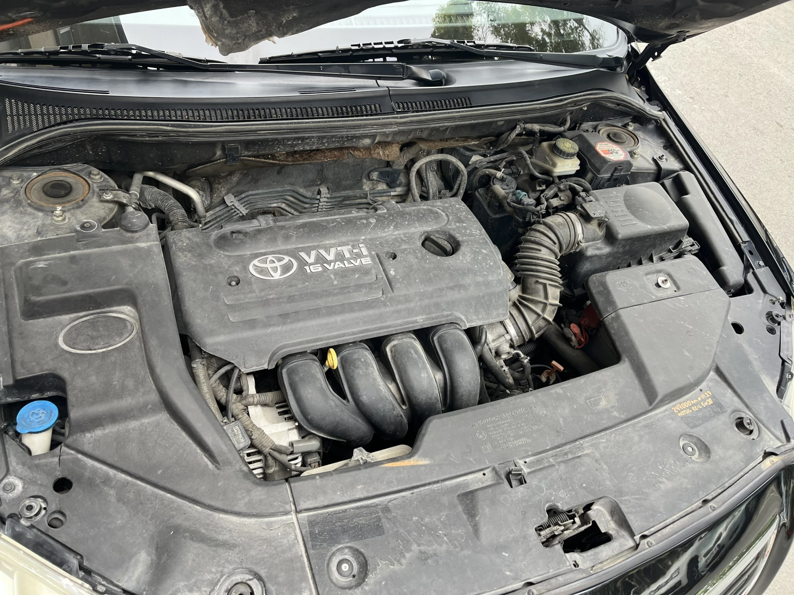 Toyota Avensis 1.8VVTI, снимка 14 - Автомобили и джипове - 56249066