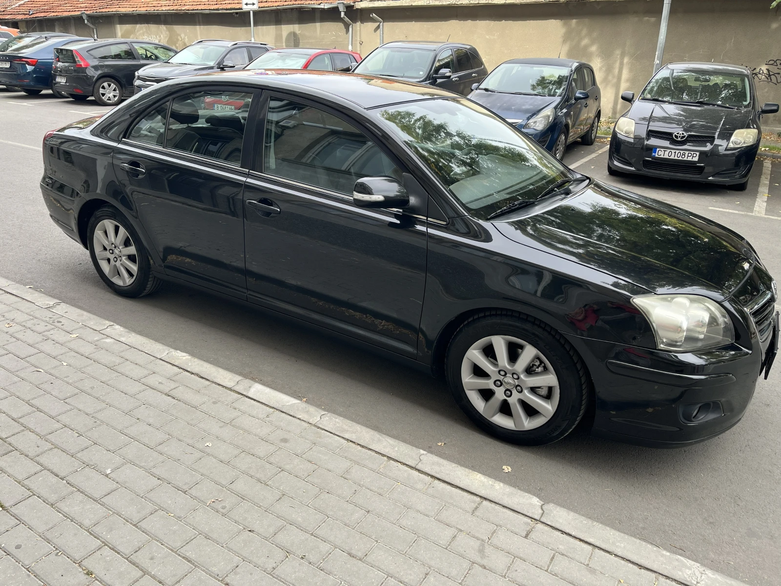 Toyota Avensis 1.8VVTI, снимка 3 - Автомобили и джипове - 56249066