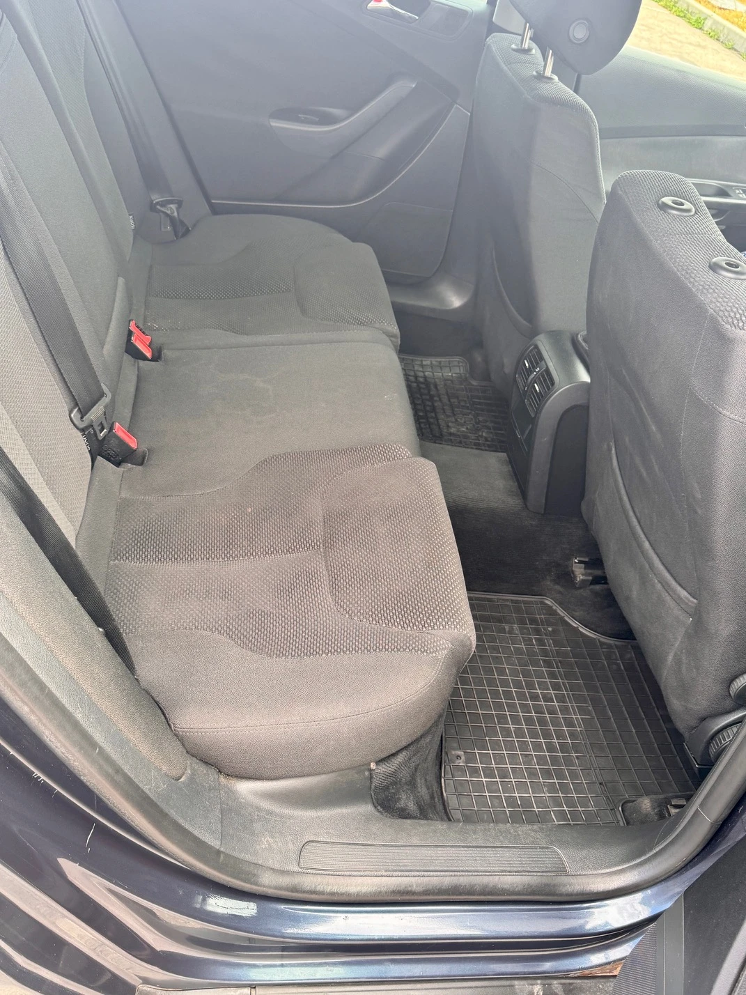 VW Passat, снимка 8 - Автомобили и джипове - 56559300