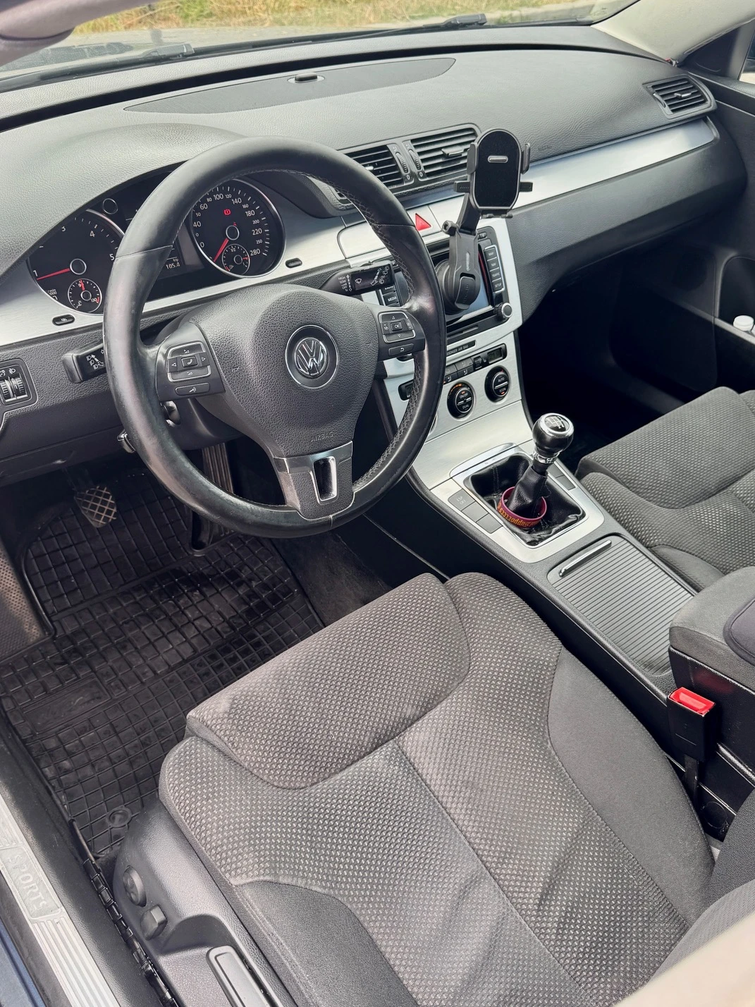 VW Passat, снимка 12 - Автомобили и джипове - 56559300