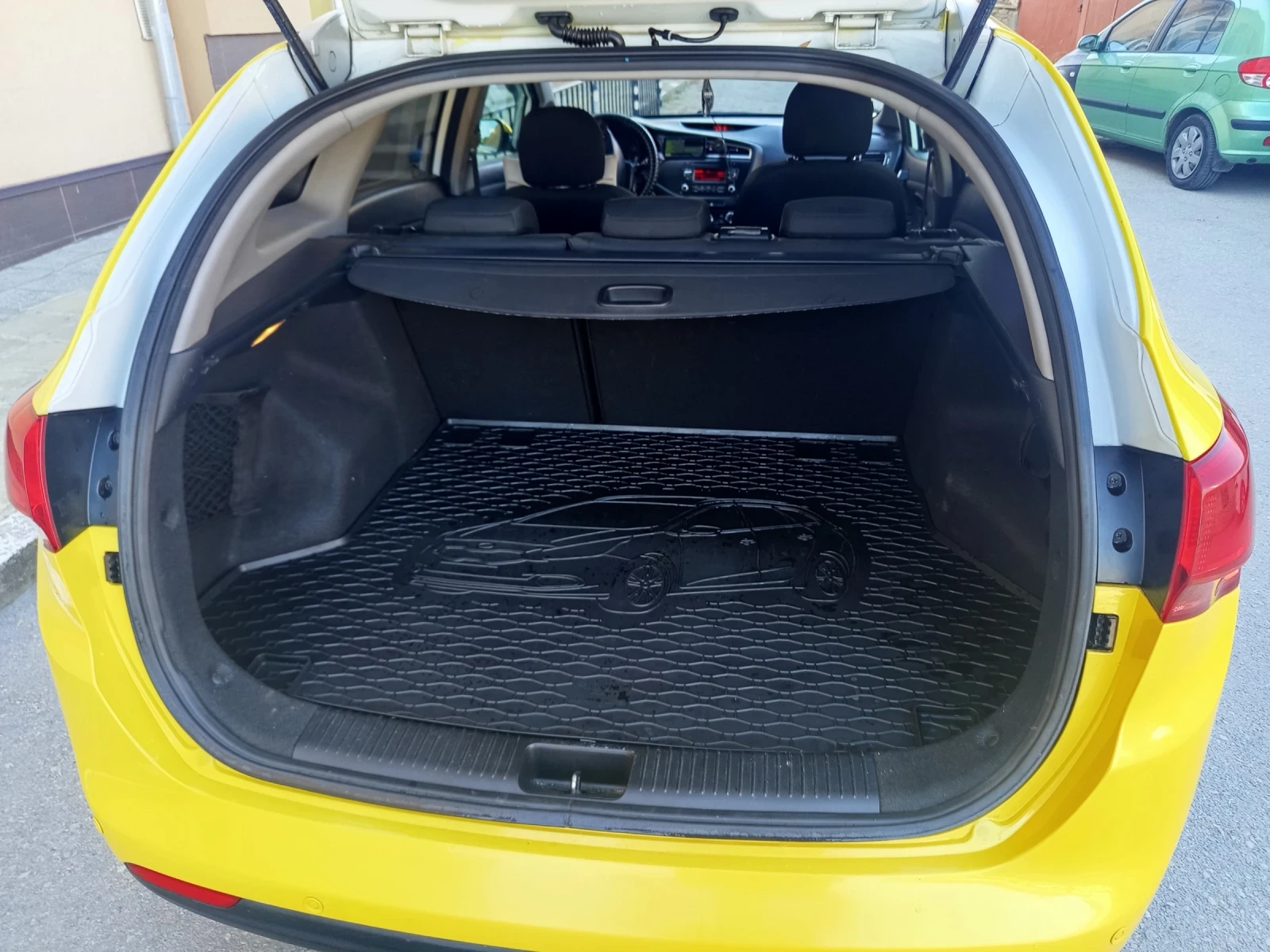 Kia Ceed, снимка 5 - Автомобили и джипове - 56599924