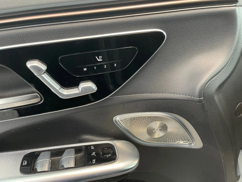 Mercedes-Benz EQE EQE 350 4MATIC SUV* * AMG PKG, снимка 12 - Автомобили и джипове - 53180079