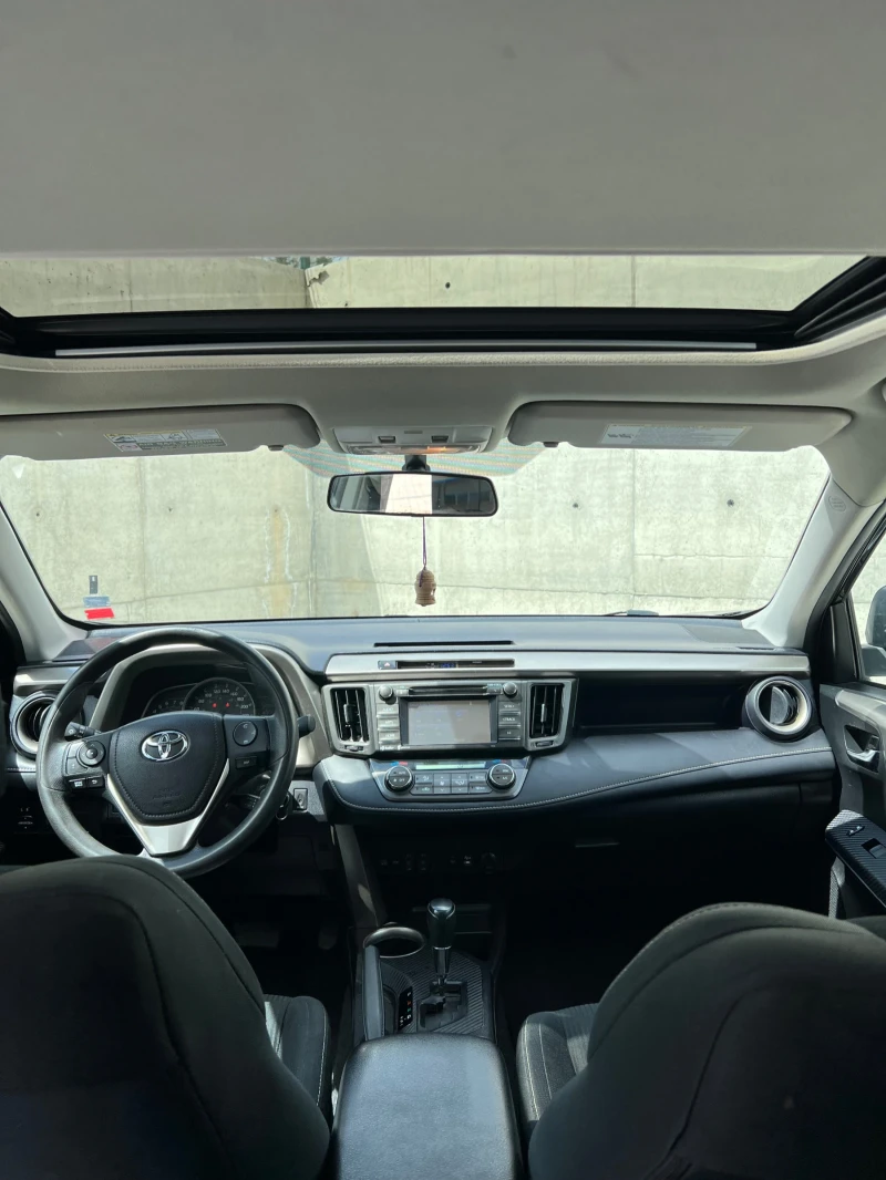 Toyota Rav4 2.5L XLE 4x4, снимка 14 - Автомобили и джипове - 53244810