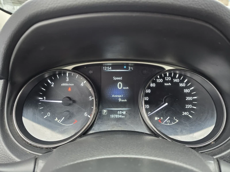 Nissan X-trail 1.6D 131 к.с Топ състояние , снимка 17 - Автомобили и джипове - 53468201