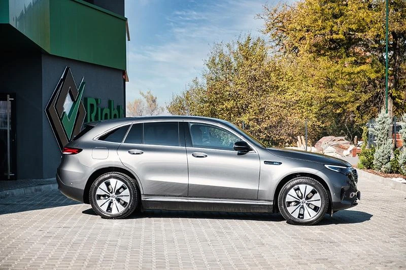 Mercedes-Benz EQC AMG 400 4MATIC, снимка 3 - Автомобили и джипове - 38472928