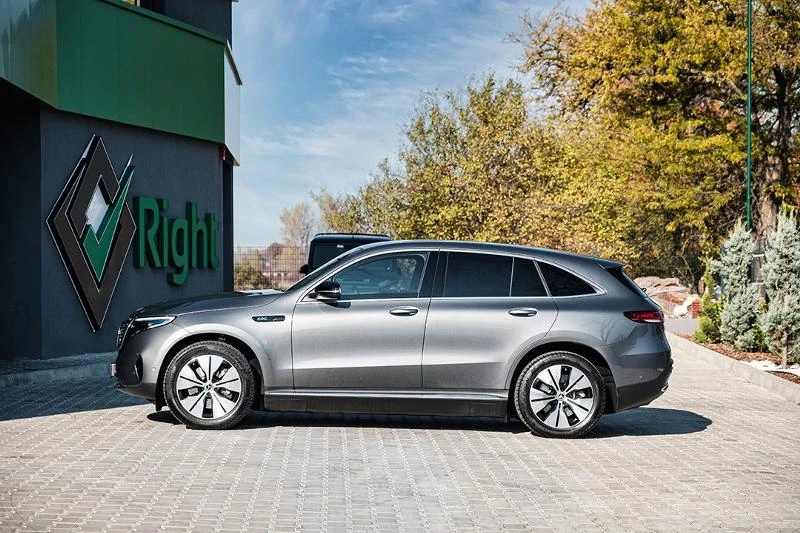 Mercedes-Benz EQC AMG 400 4MATIC, снимка 4 - Автомобили и джипове - 38472928