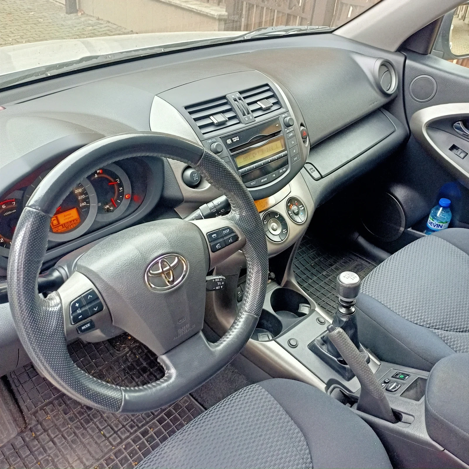 Toyota Rav4 2.2 d4d - изображение 8