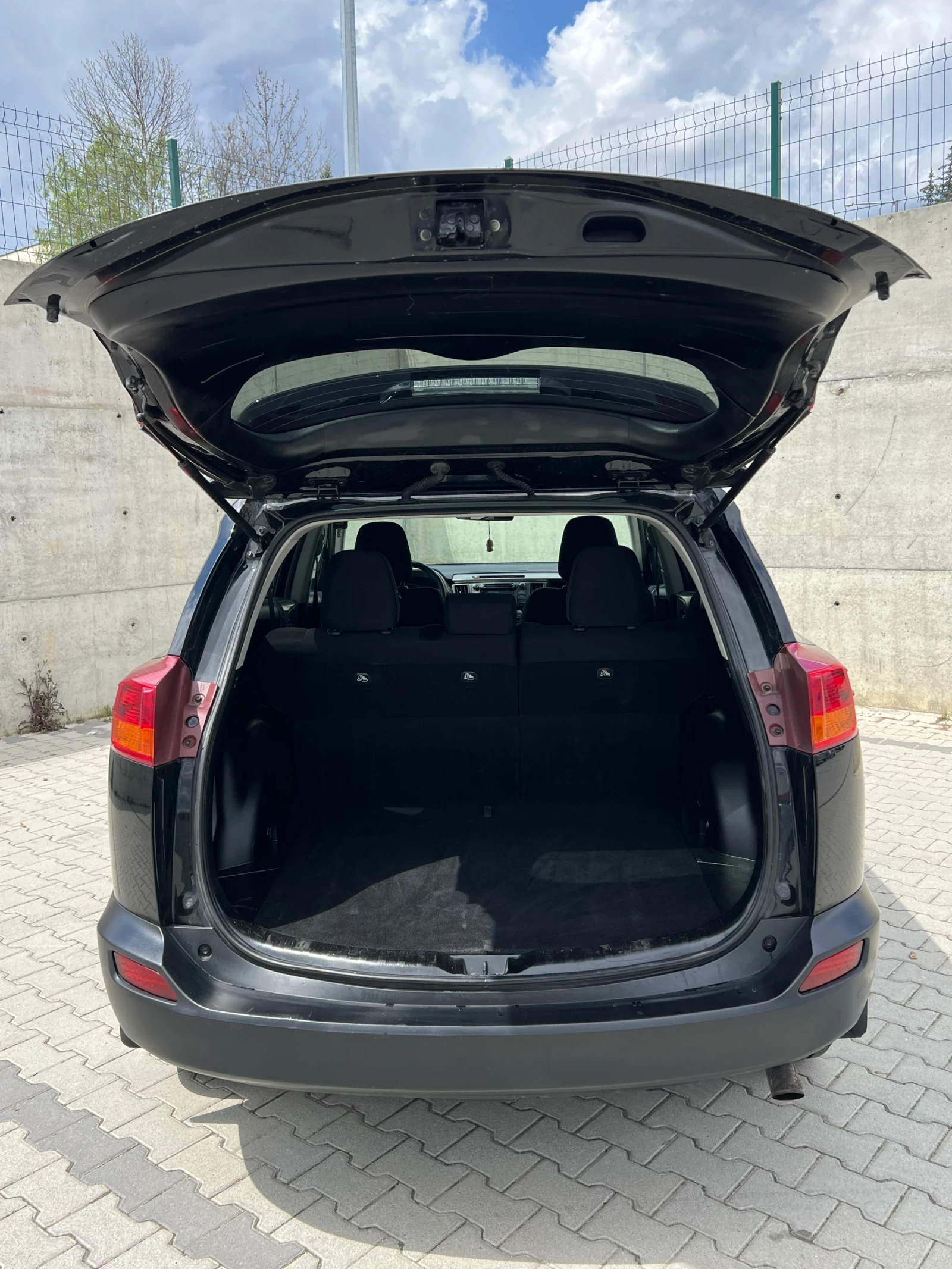 Toyota Rav4 2.5L XLE 4x4 | Mobile.bg � ����������� 16