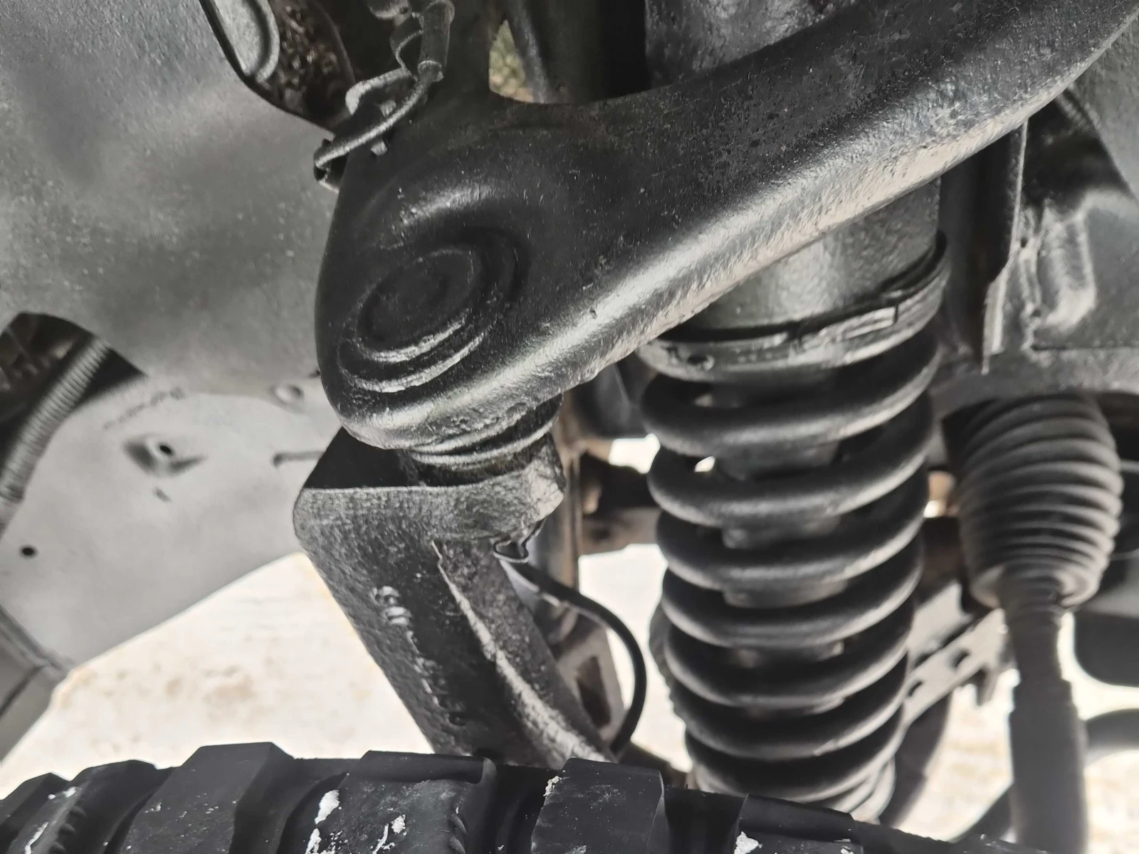 Toyota Tundra 5.7L 8cyl 4WD - изображение 8