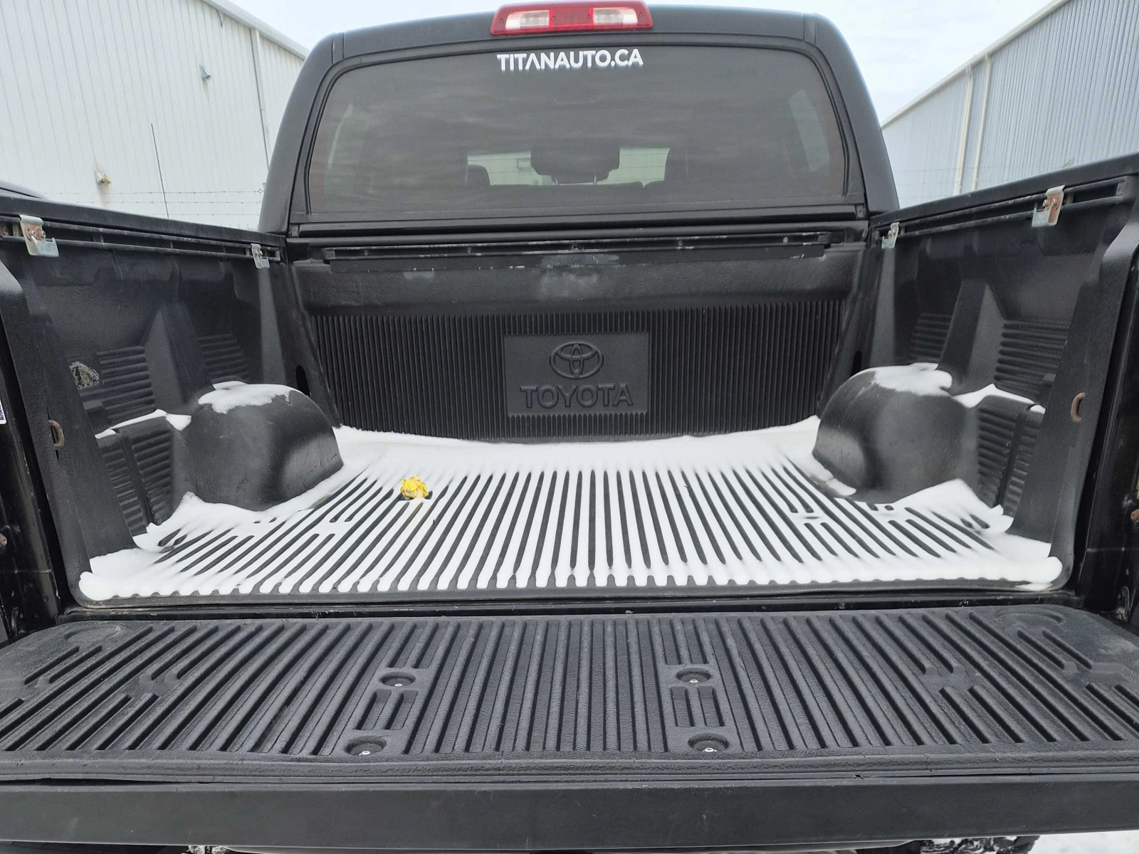 Toyota Tundra 5.7L 8cyl 4WD - изображение 6