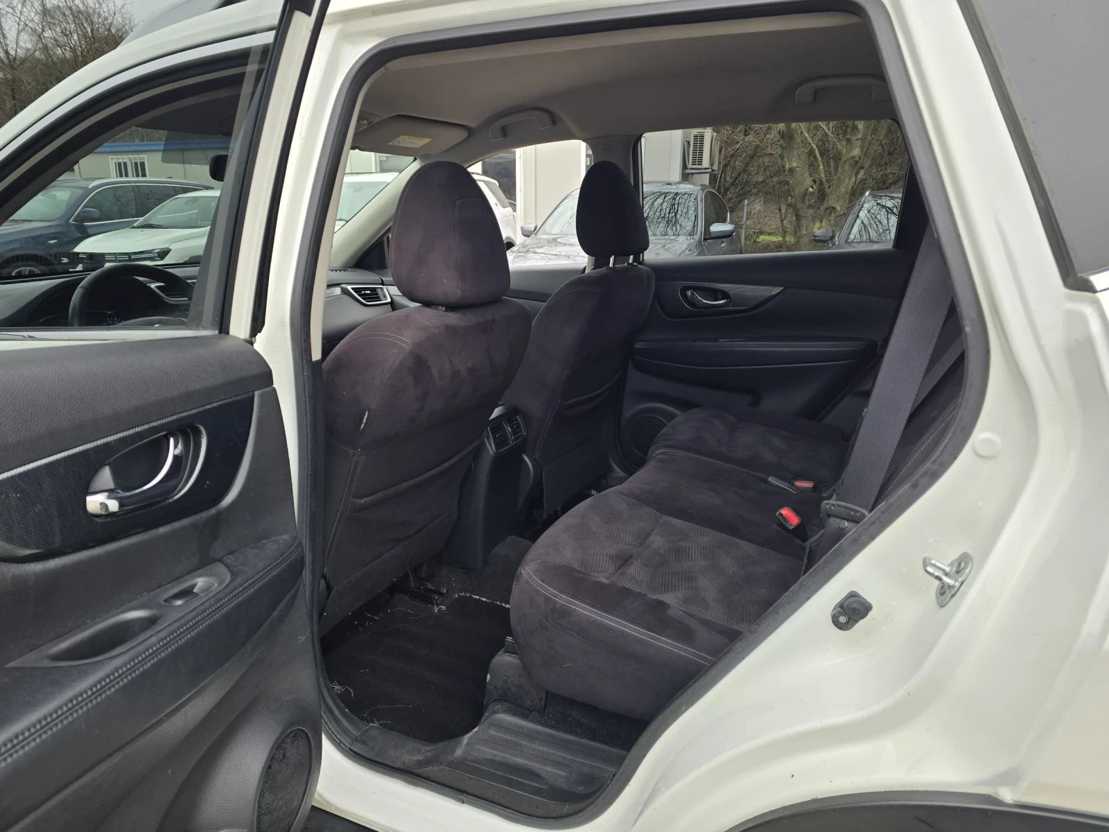 Nissan X-trail 1.6D 131 �.� ��� ���������  | Mobile.bg � ����������� 11