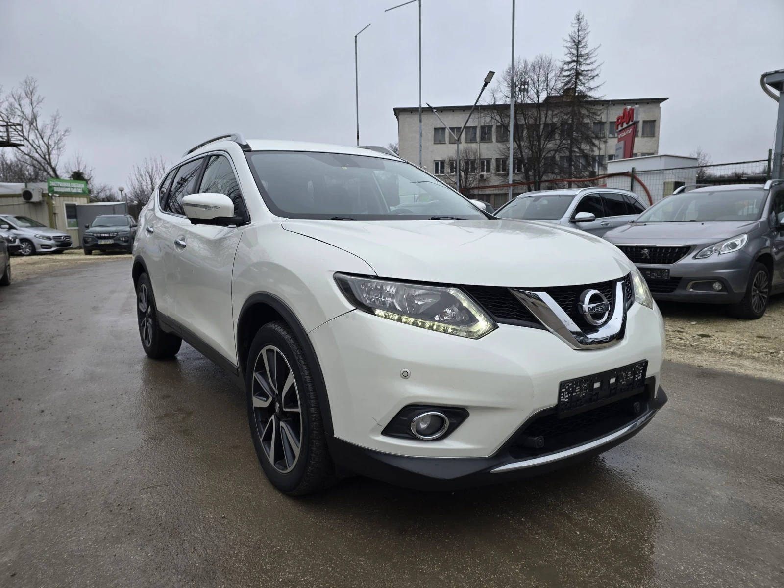 Nissan X-trail 1.6D 131 к.с Топ състояние  - изображение 2