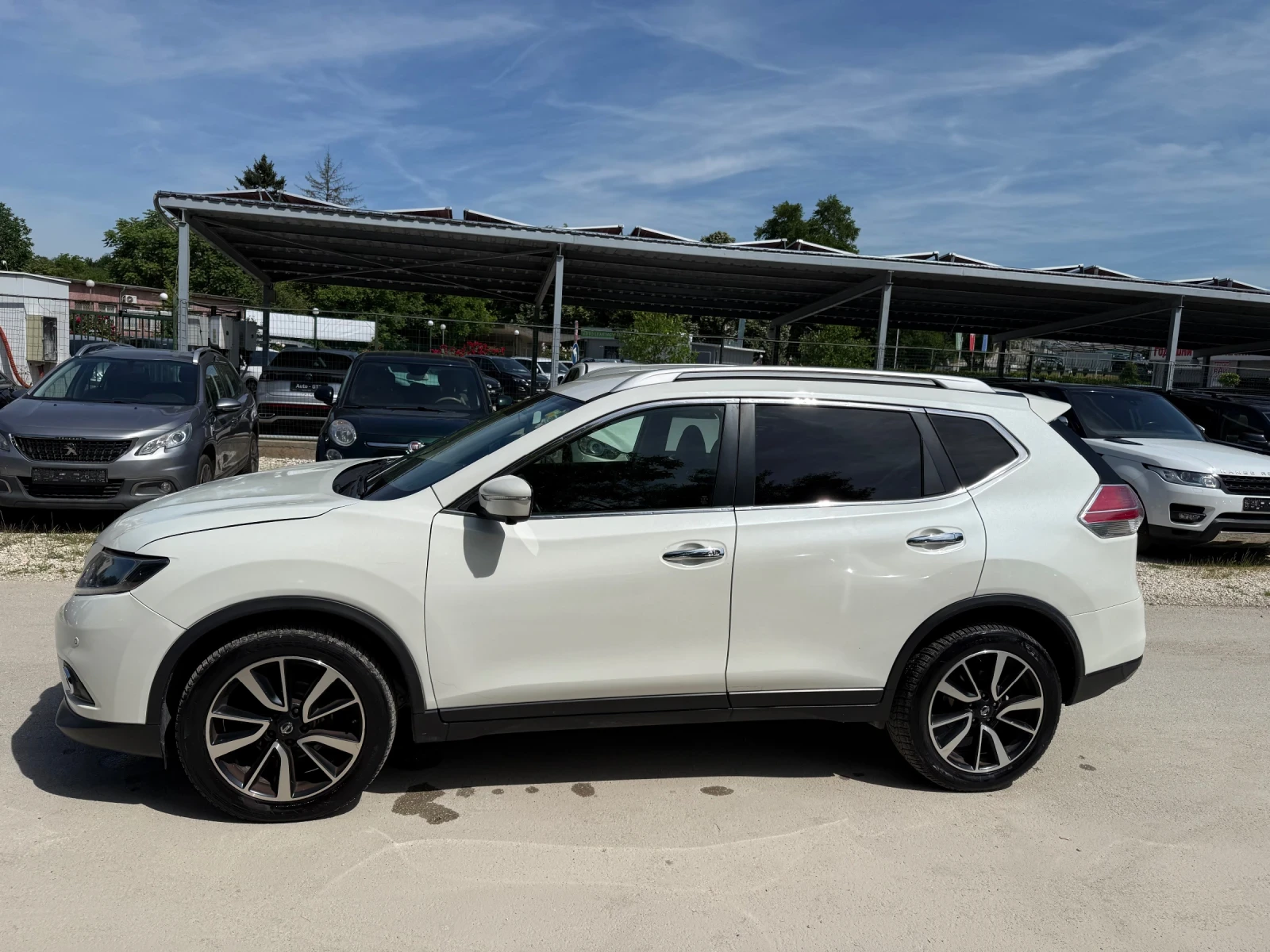 Nissan X-trail 1.6D 131 к.с Топ състояние , снимка 7 - Автомобили и джипове - 53468201