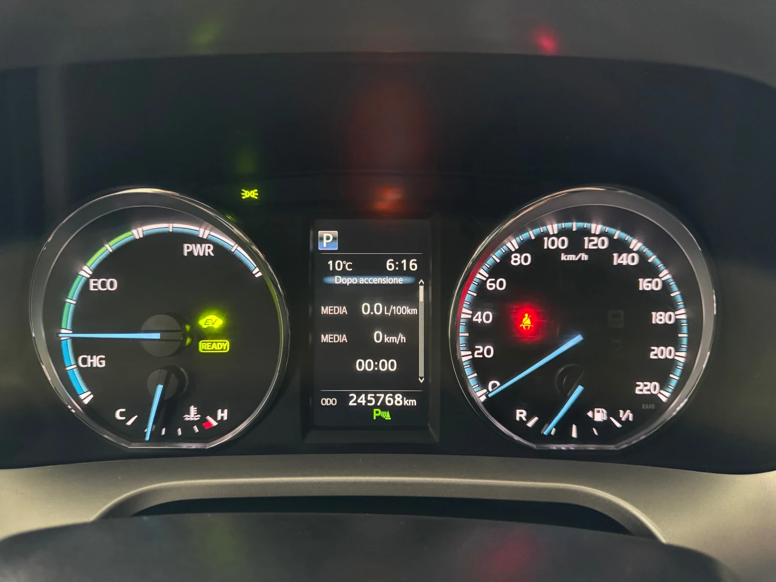 Toyota Rav4 2.5 HYBRID 4WD - AUTOMATIC - LOUNGE EDITION, снимка 12 - Автомобили и джипове - 54057148