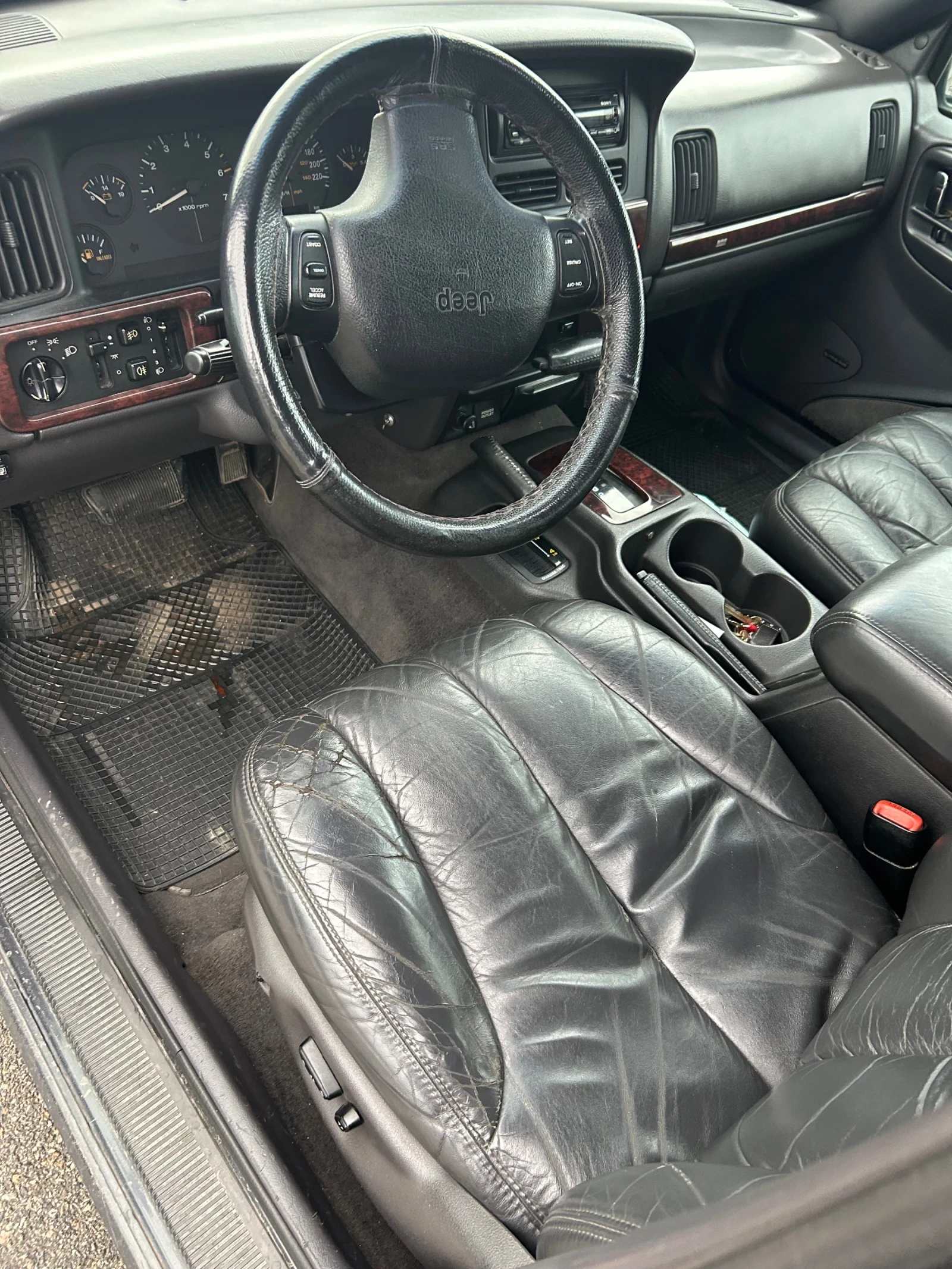 Jeep Grand cherokee 5.9  V8, снимка 12 - Автомобили и джипове - 54432362
