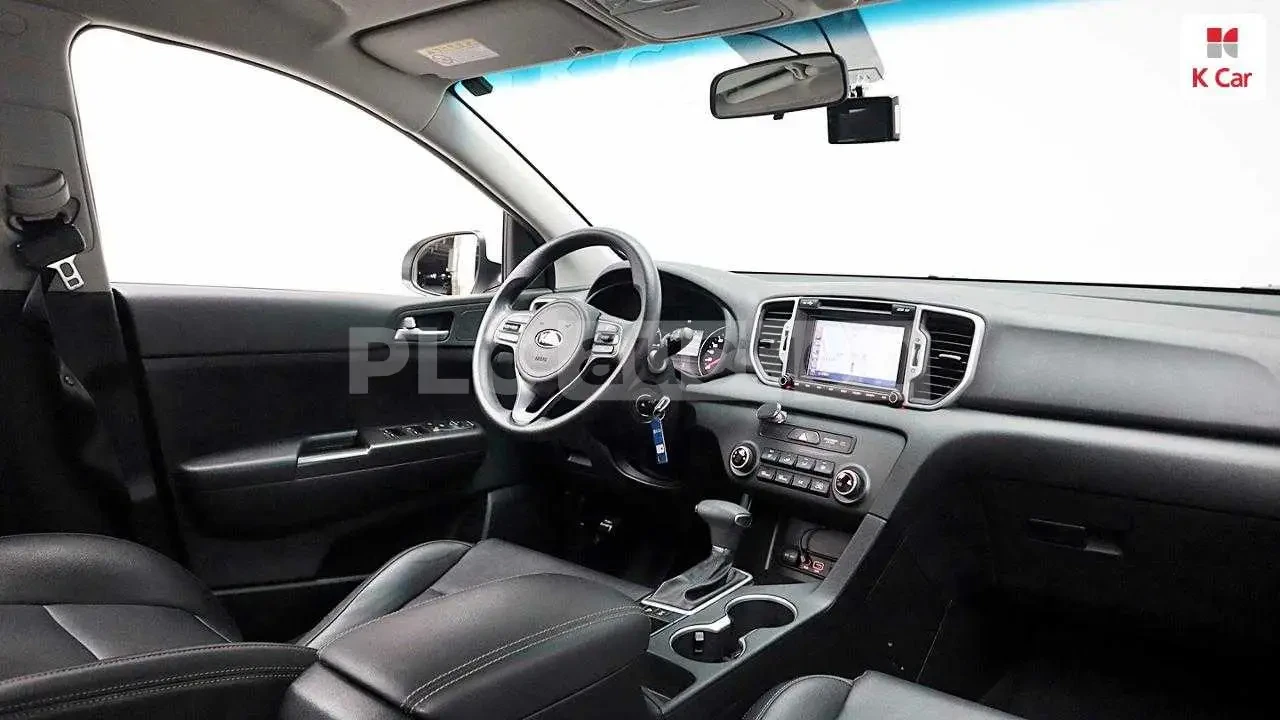 Kia Sportage 2.0 4x4| КОЖА| КАМЕРА| ВКЛ.ТЕХНОТЕСТ, снимка 6 - Автомобили и джипове - 54629140