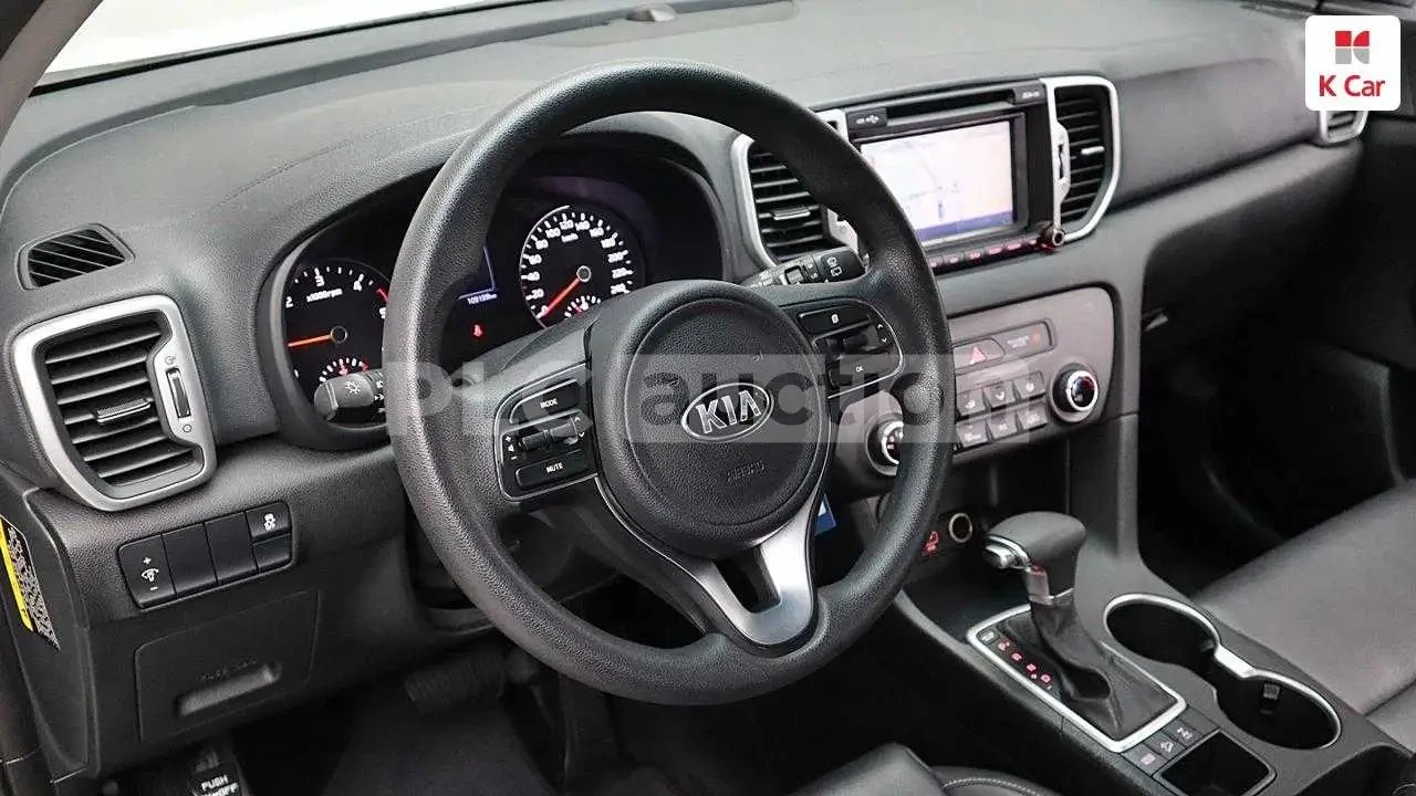 Kia Sportage 2.0 4x4| КОЖА| КАМЕРА| ВКЛ.ТЕХНОТЕСТ, снимка 7 - Автомобили и джипове - 54629140