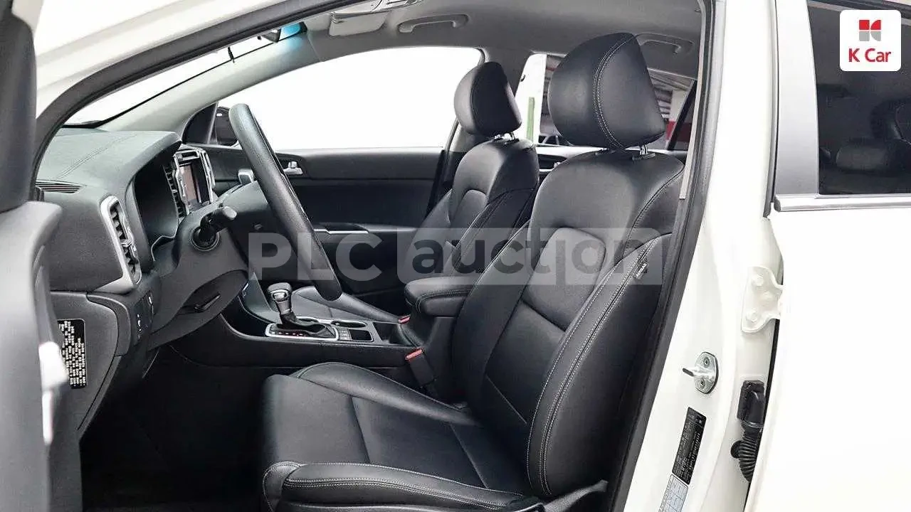Kia Sportage 2.0 4x4| КОЖА| КАМЕРА| ВКЛ.ТЕХНОТЕСТ, снимка 5 - Автомобили и джипове - 54629140
