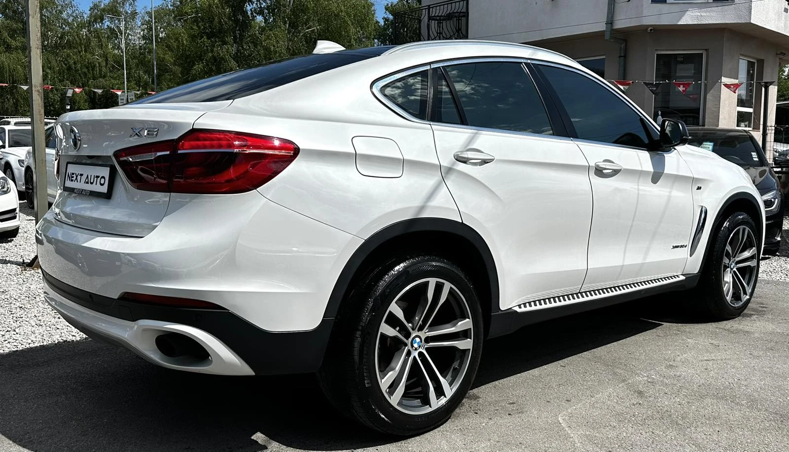 BMW X6 3.0D 258HP M PACK HUD H/K ADAPTIVE LED, снимка 5 - Автомобили и джипове - 54931032