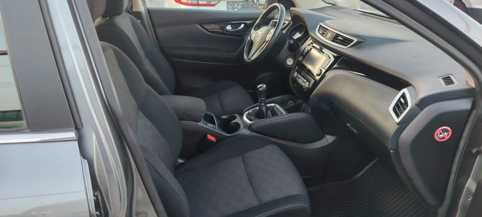Nissan Qashqai 1, 2-115к.с.Евро 6, снимка 8 - Автомобили и джипове - 55066181