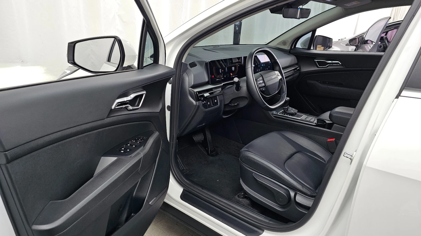 Kia Sportage PRESTIGE 1.6 * ПОДГРЕВ ВОЛАН/СЕДАЛКИ* 17 388 КМ, снимка 6 - Автомобили и джипове - 55583958