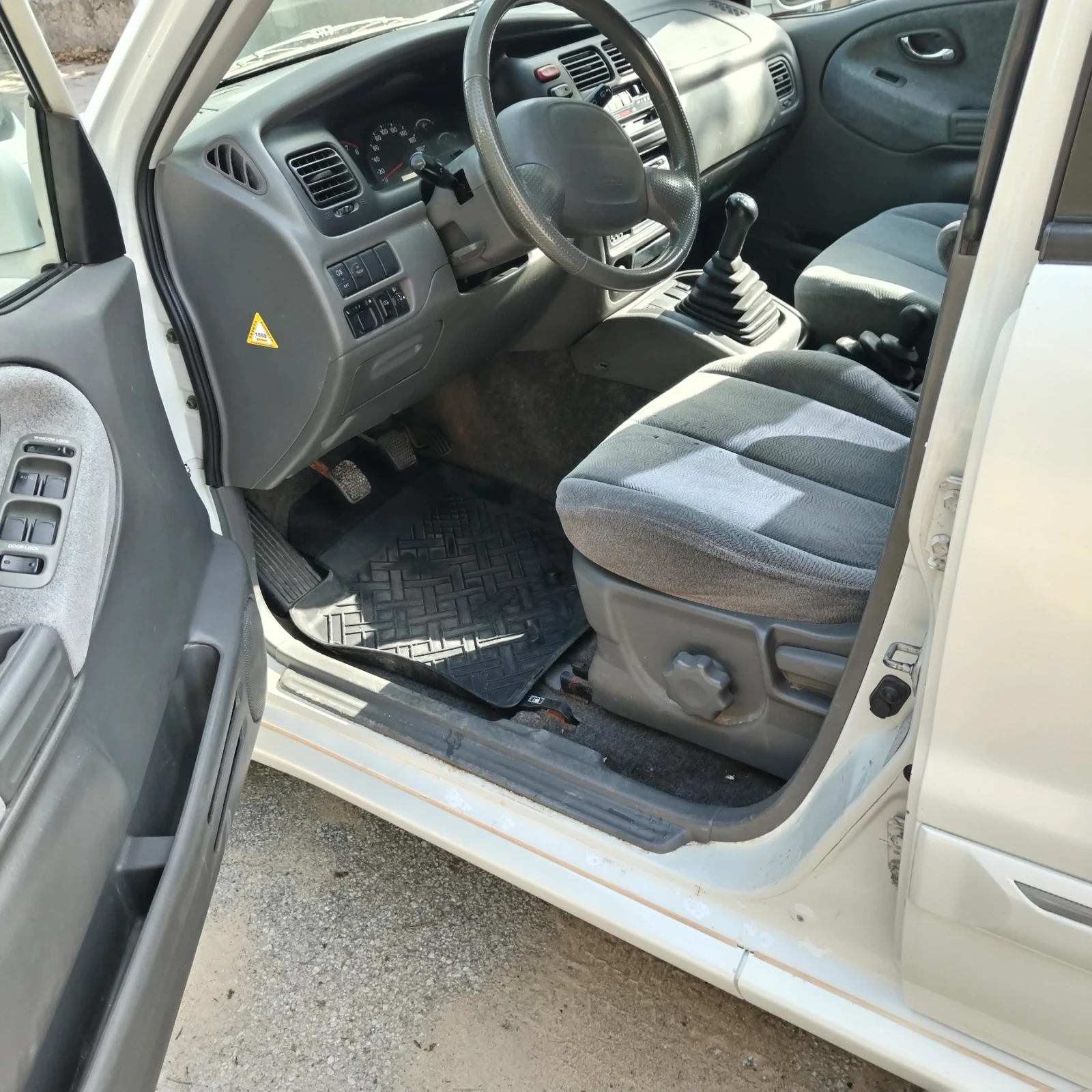 Suzuki Grand vitara XL7, снимка 9 - Автомобили и джипове - 55858169