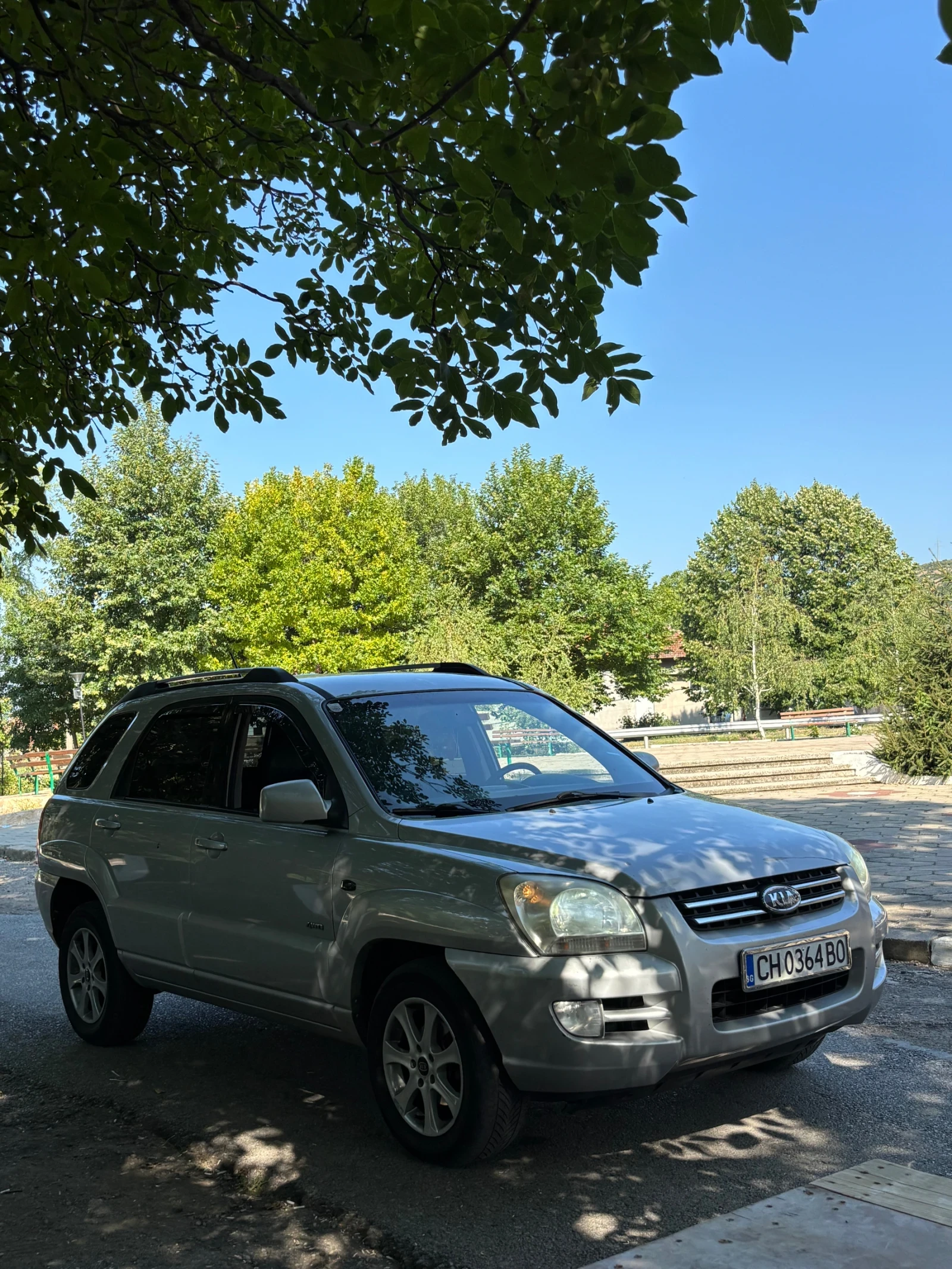 Kia Sportage, снимка 2 - Автомобили и джипове - 55904556