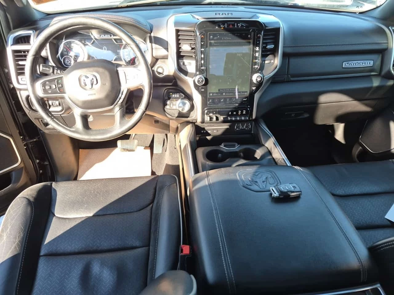 Dodge RAM 1500 * LARAMIE CREW CAB SHORT BED * CARFAX * ��� ������ | Mobile.bg � ����������� 10