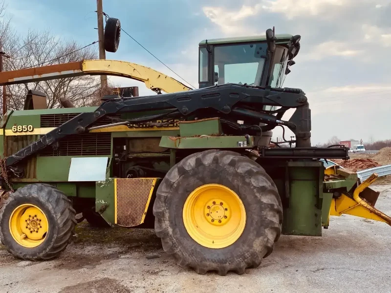 Специализирани машини Машини за дърводобив John Deer, снимка 9 - Селскостопанска техника - 48203262