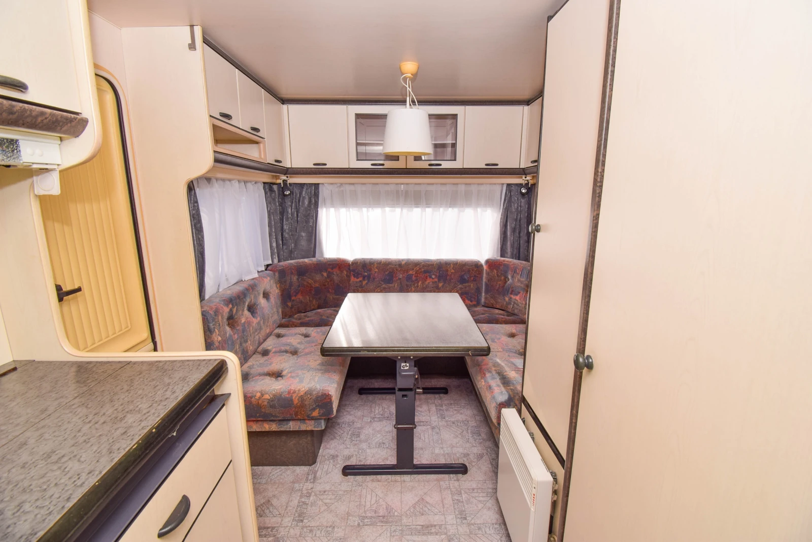 Каравана Hobby Classic 450+ ФОРСЕЛТ - изображение 6