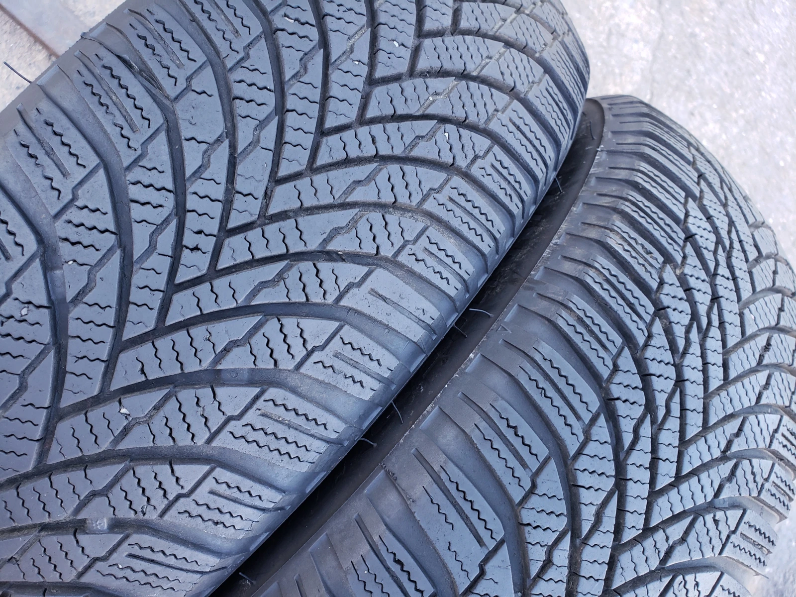 Гуми Зимни 175/65R15, снимка 4 - Гуми и джанти - 55998661